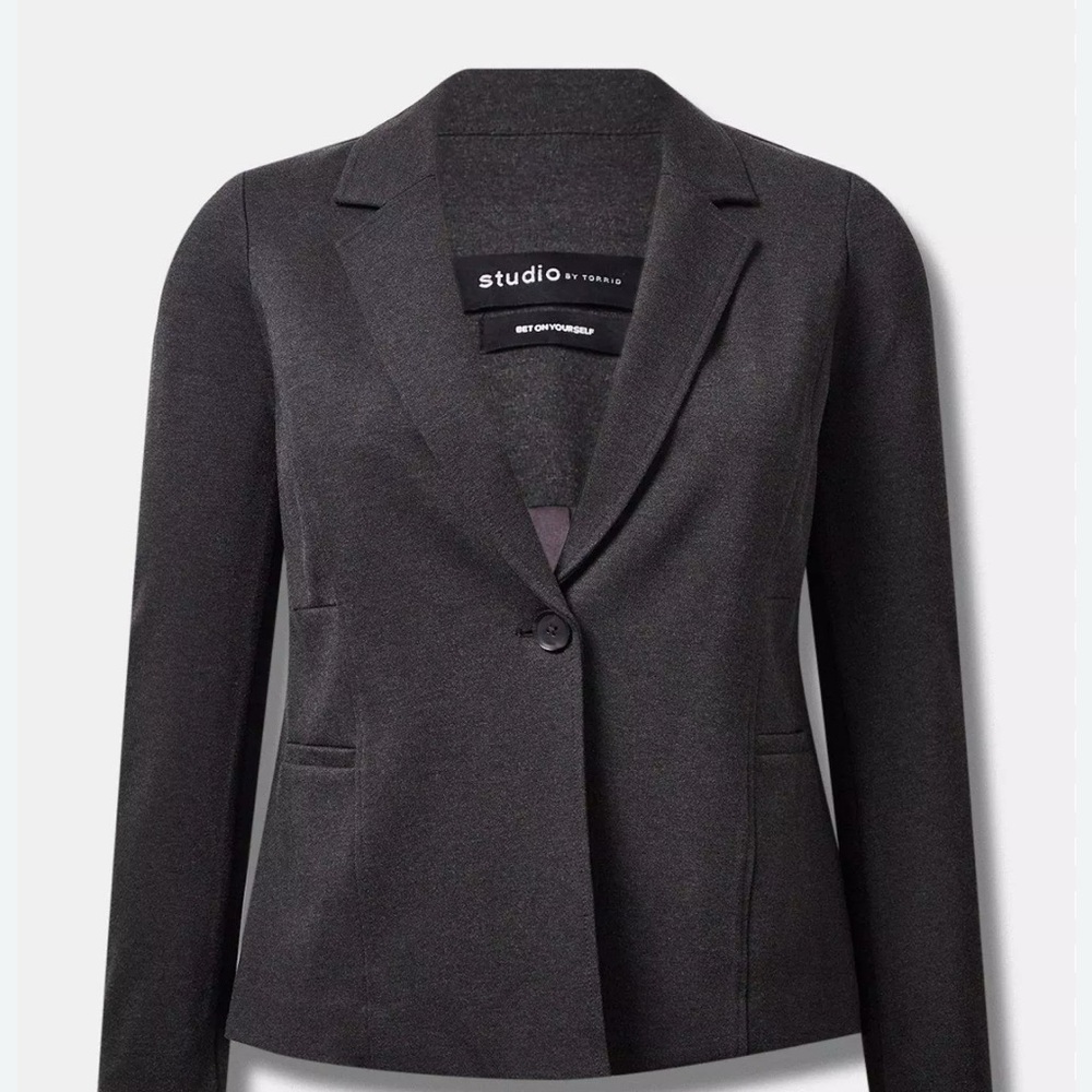 Torrid Studio Women's Dark Gray Blazer - Size 1